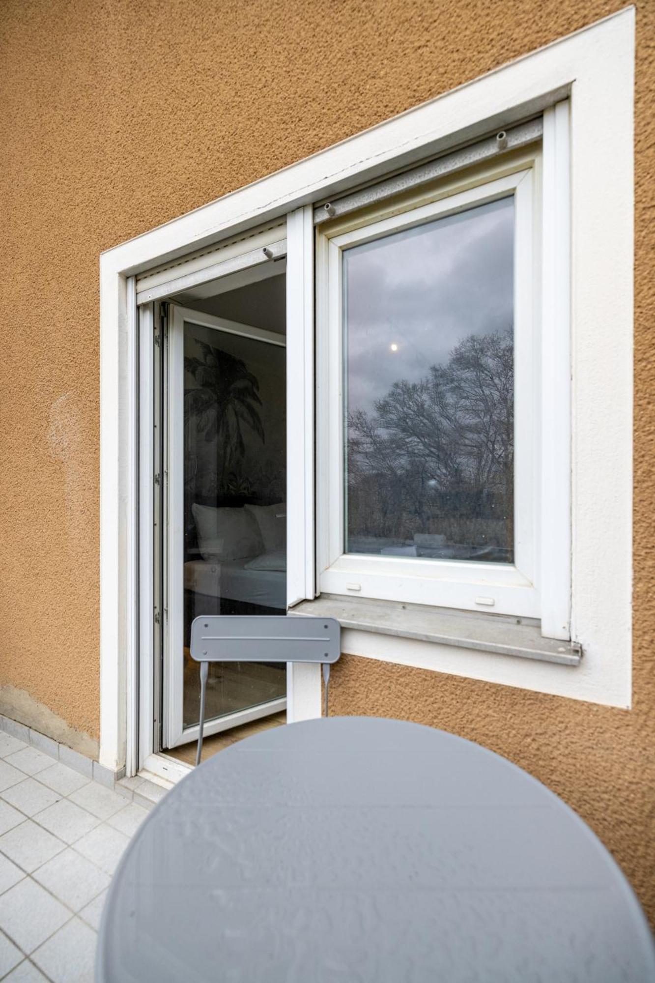 Kleines Apartment Mit Balkon Wurzburg Exterior photo